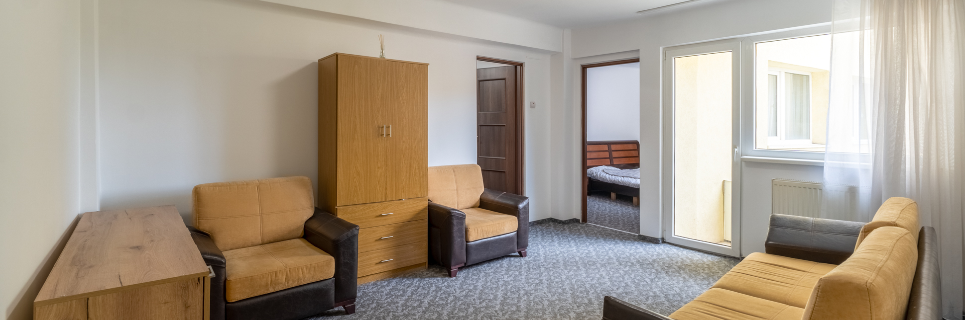 Apartament cu 2 camere, Centru, zona Facultatea de Litere